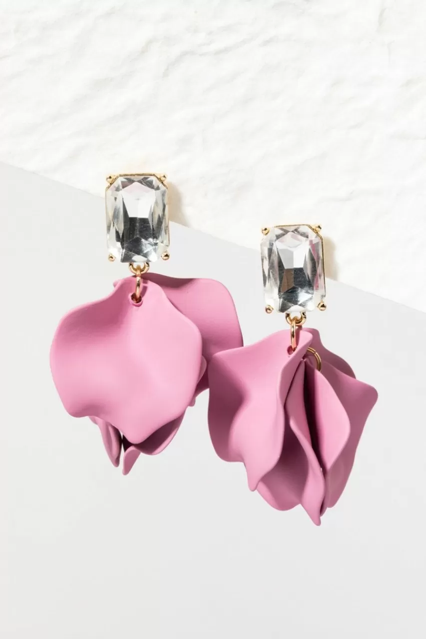 Francesca's Abbie Chandelier Petals