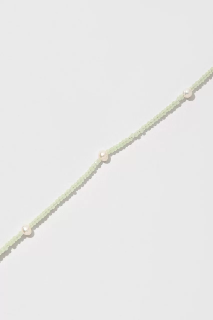 Francesca's Alexandra Cat Eye Pearl Anklet