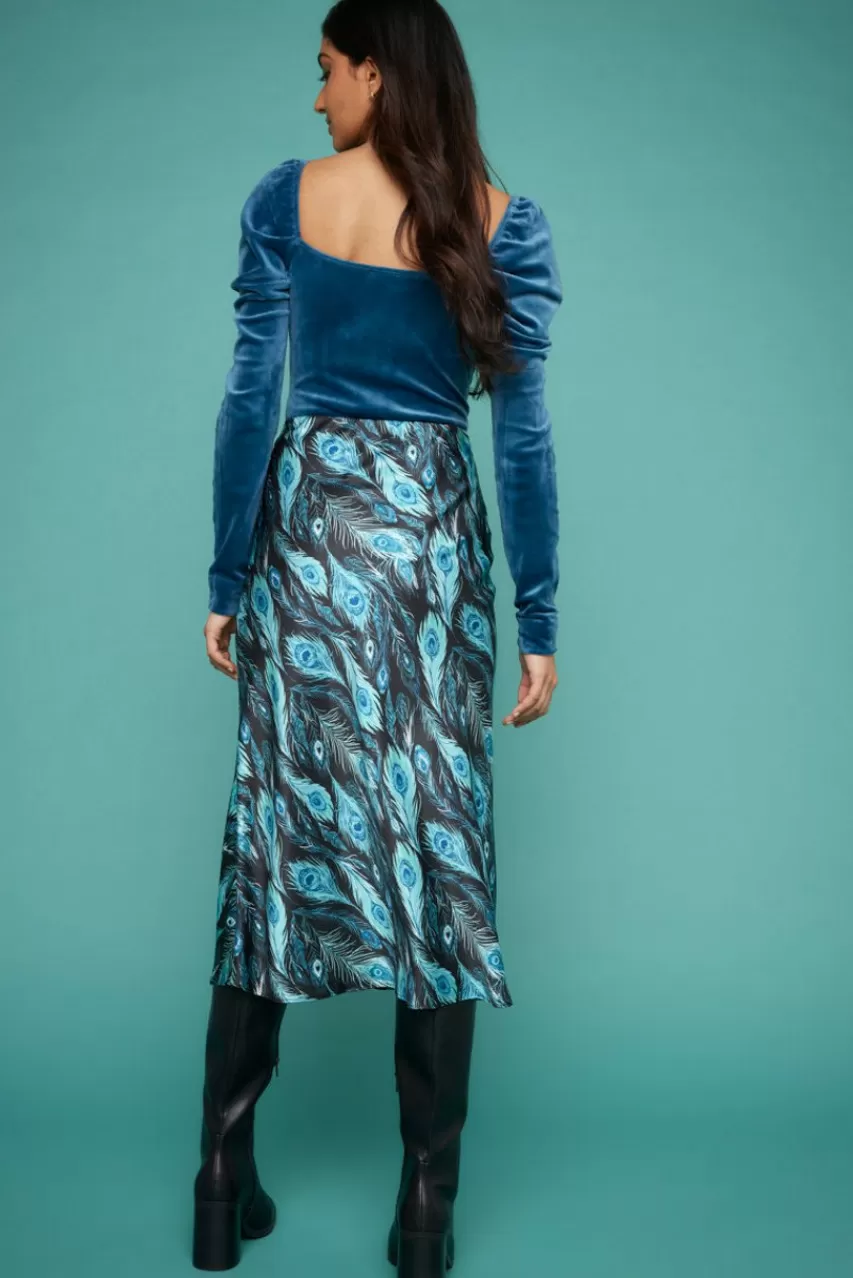 Francesca's Ariella Satin Fitted Skirt