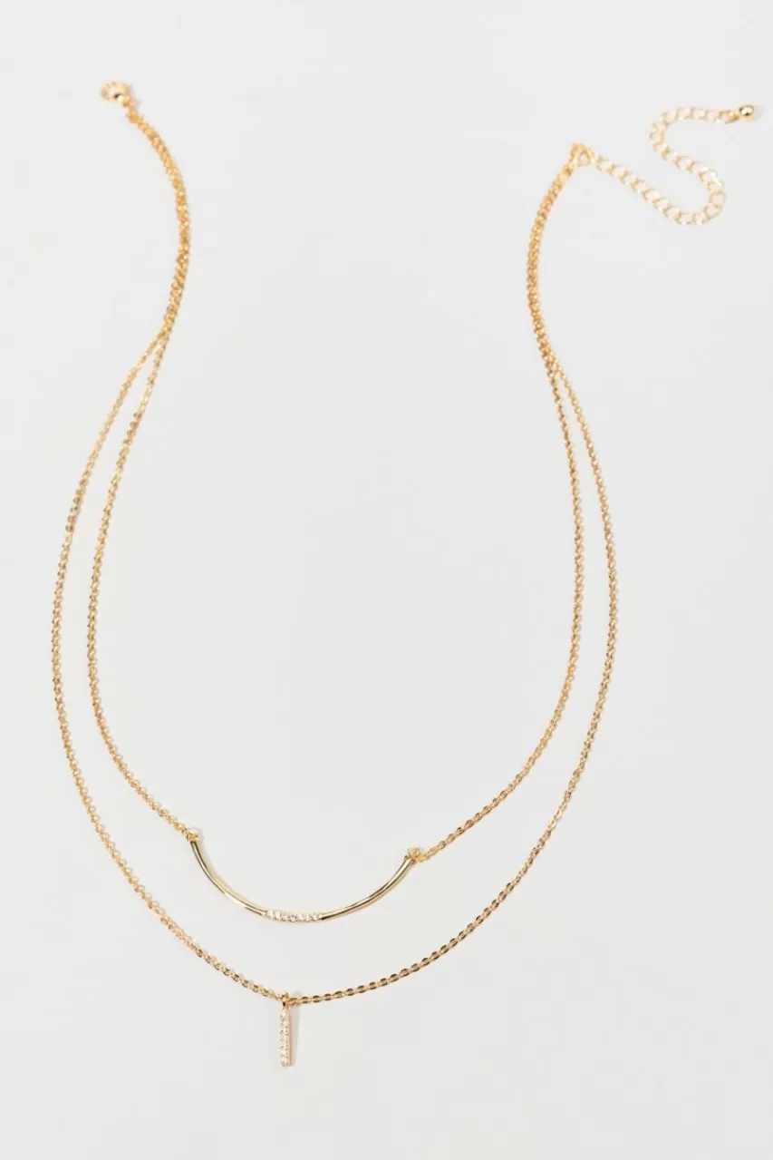 Francesca's Beverley Curved Bar Necklace