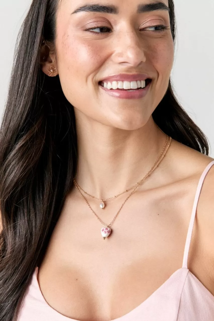 Francesca's Jayleen Ceramic Heart Necklace