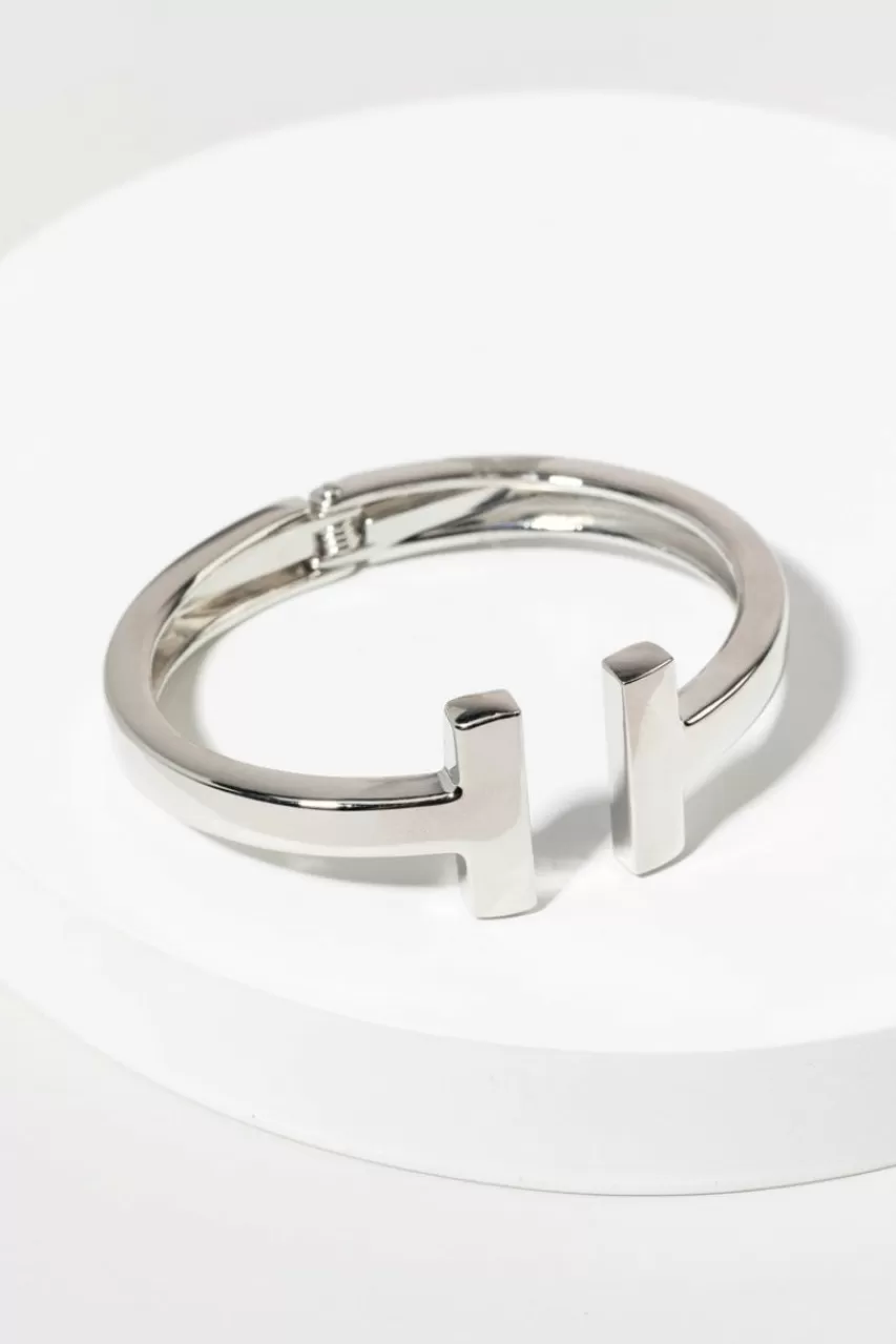 Francesca's Larissa Open Hinge Bracelet