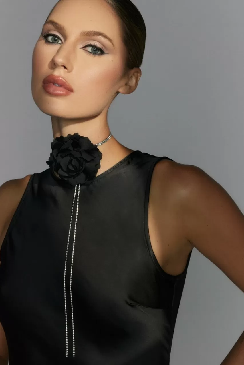 Francesca's Luxe Rosette Cupchain Choker