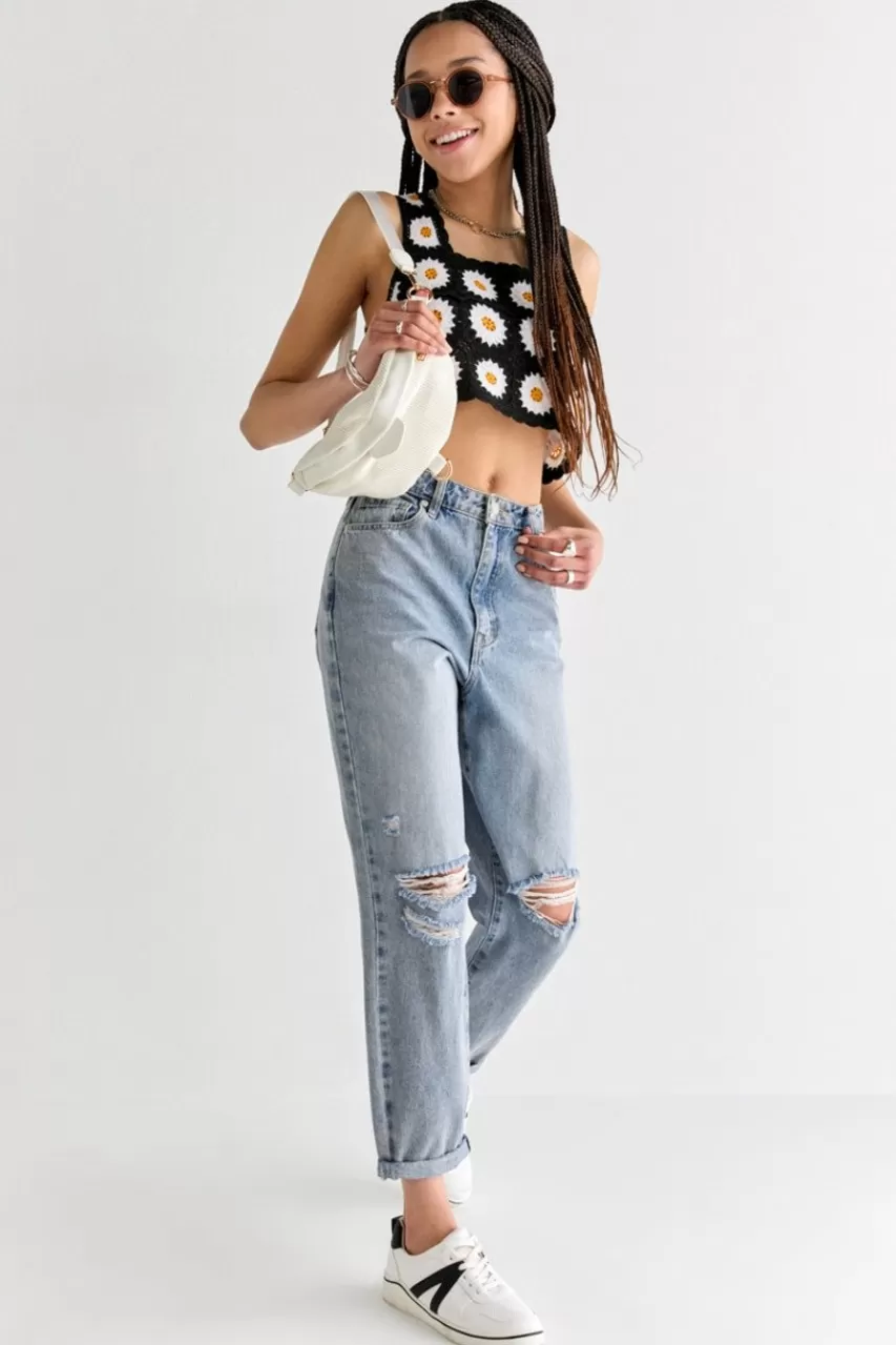Francesca's Mabel Sleeveless Daisy Crochet Crop Top