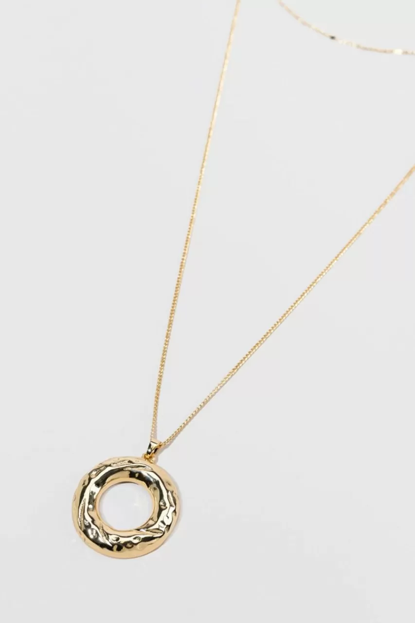 Francesca's Maddy Open Circle Pendant Necklace