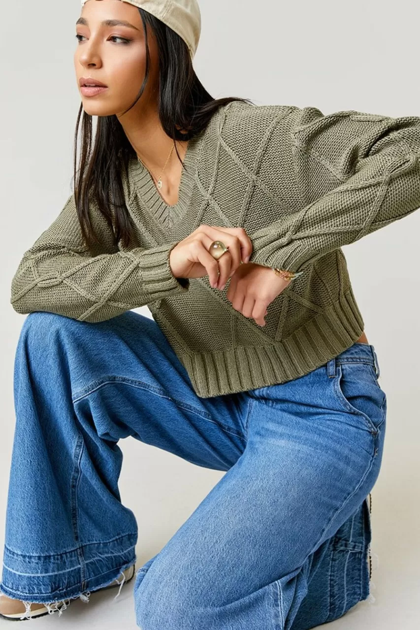 Francesca's Maeve Cable Knit V-Neck Pullover Sweater