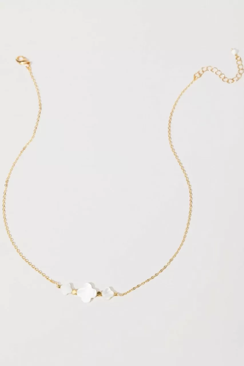 Francesca's Marsha Shell Clover Necklace