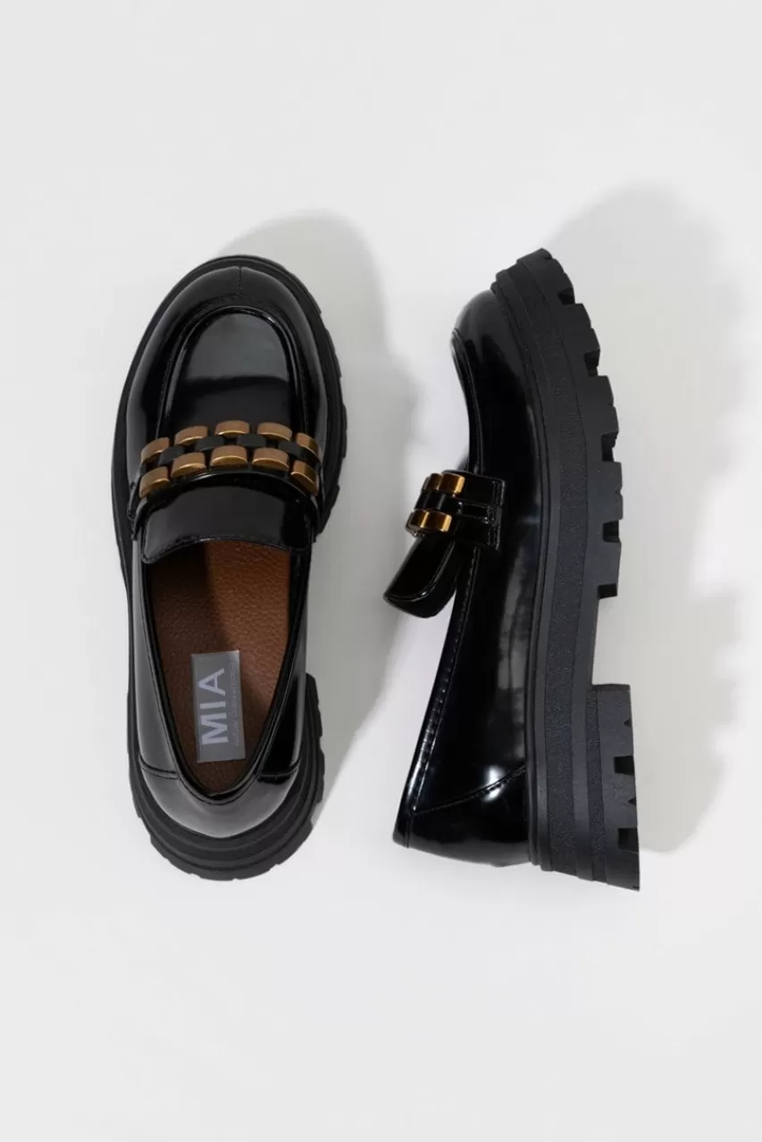 Francesca's Mia Gabina Chain Lug Loafer
