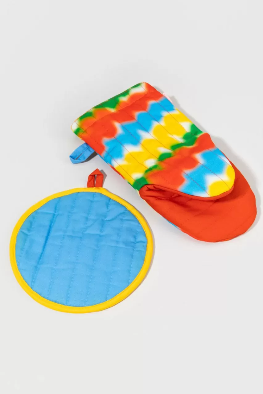 Francesca's Oven Mitt And Pot Holder Set Squiggles