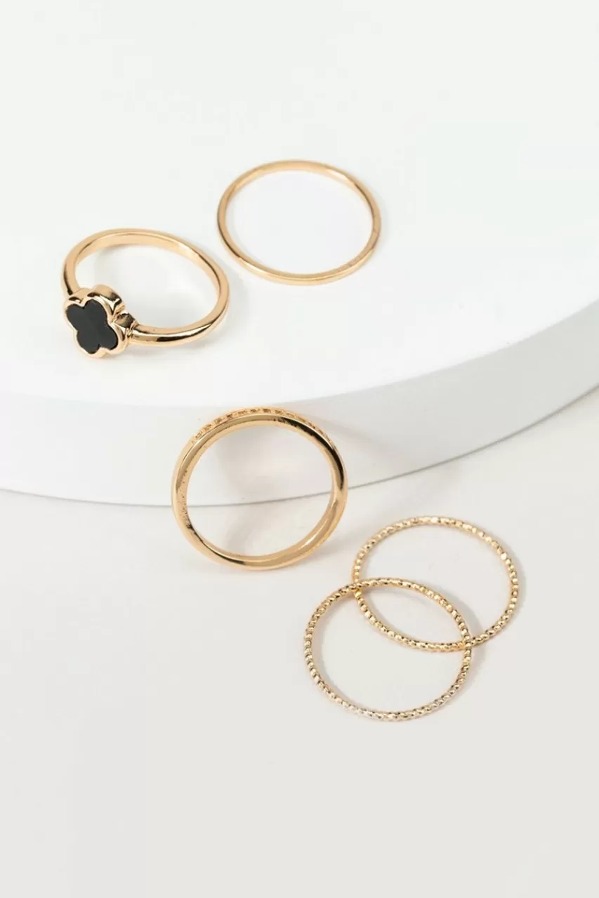 Francesca's Rocsi Clover Ring Set