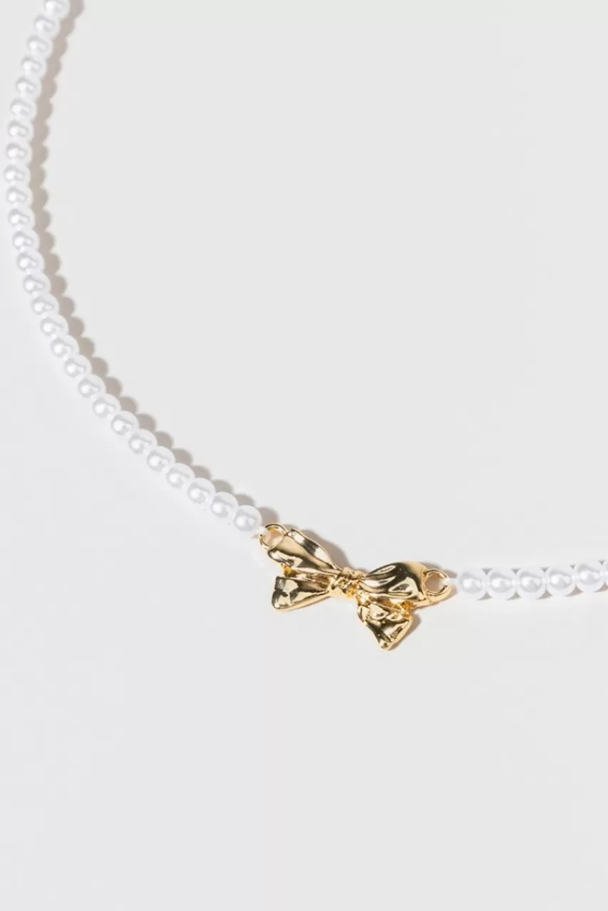Francesca's Sonya Pearl Bow Tie Necklace