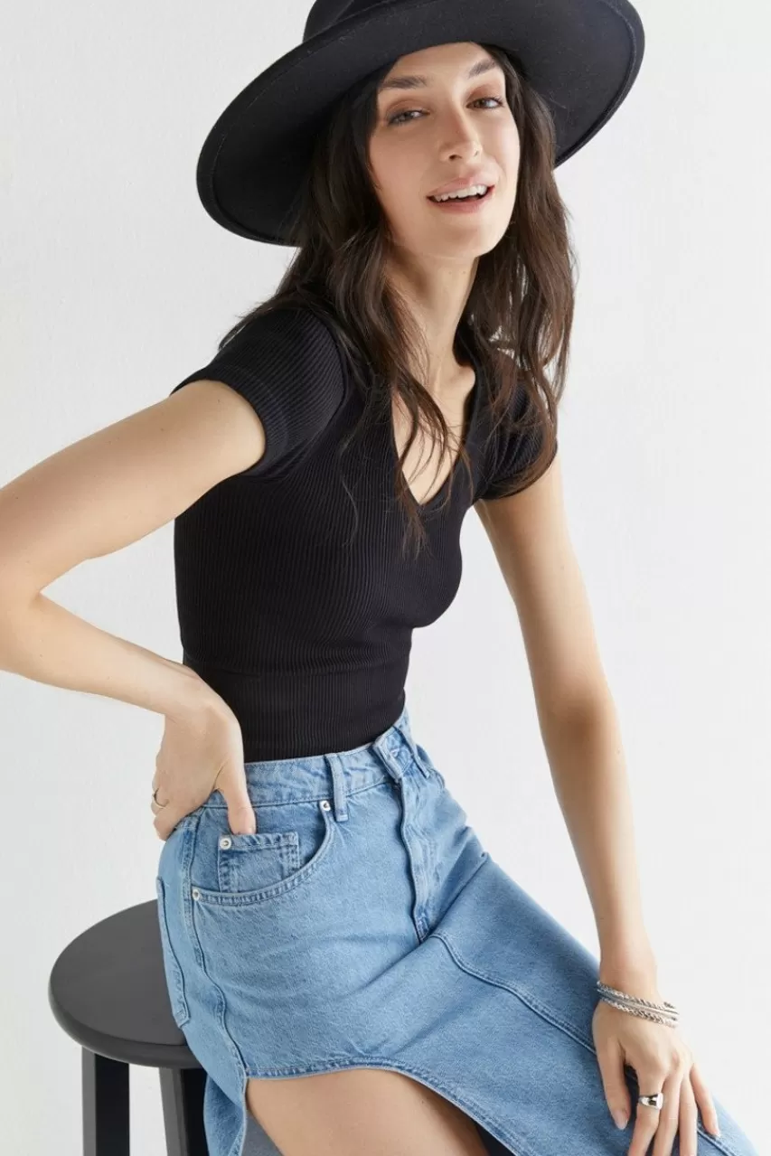 Francesca's Stacy Deep Plunge Rib Knit Crop Top